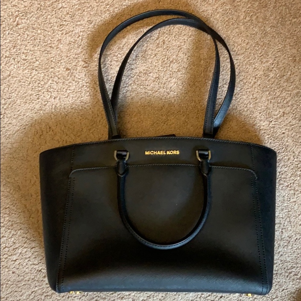 Michael kors purse - great for work/school
